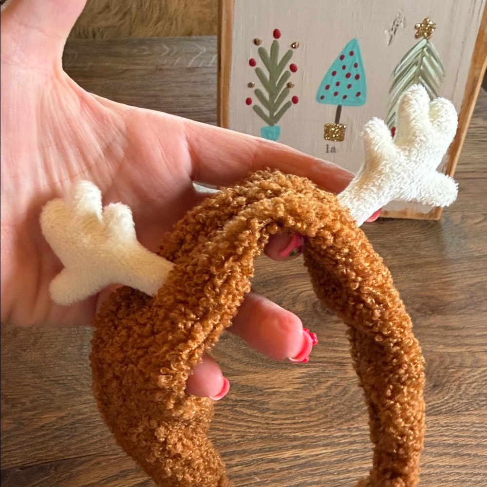 Brown Fuzzy Kids Headband with Antler Design - Picture 10 of 16
